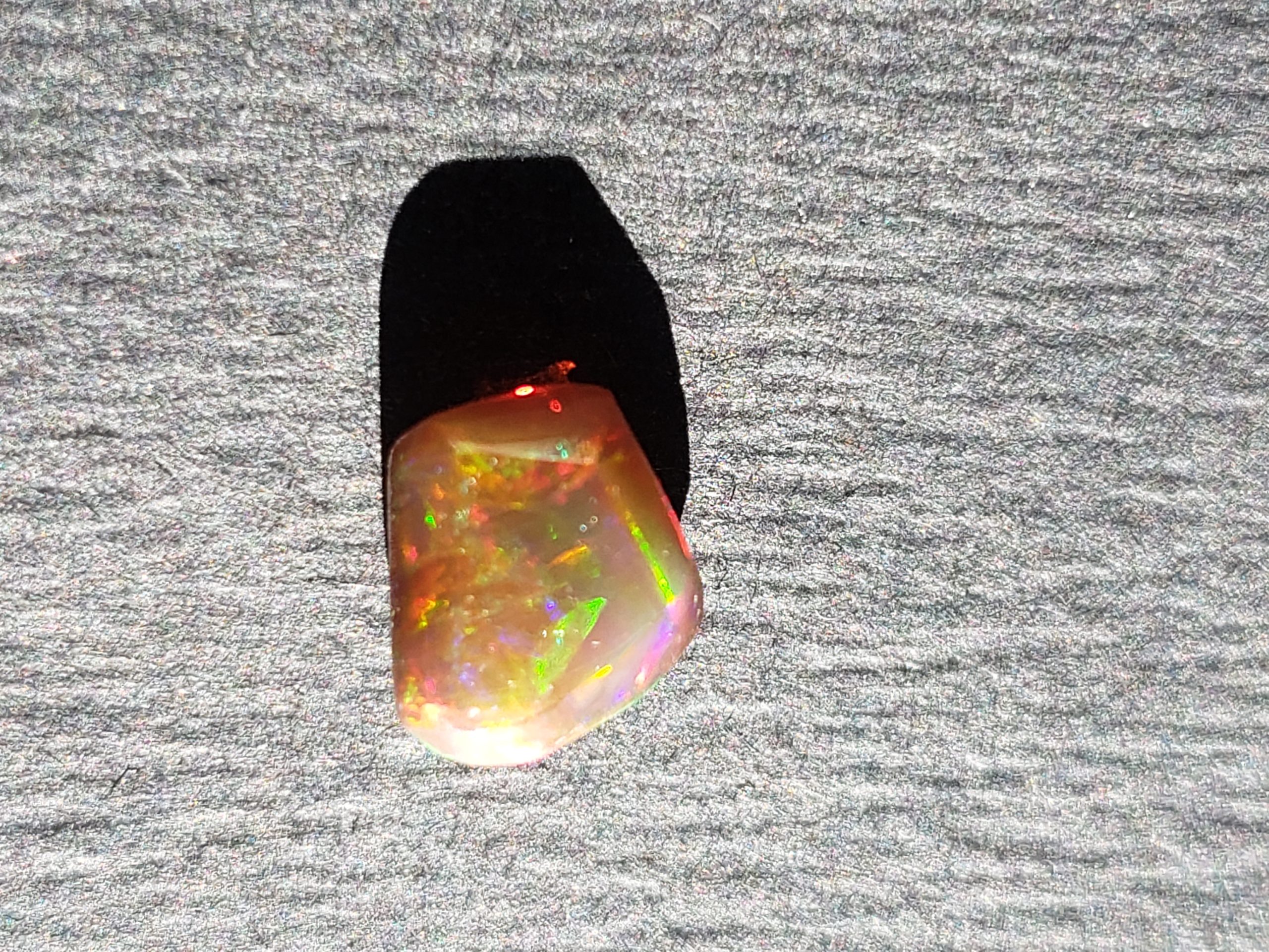 1.30 cts Opal - Image 3