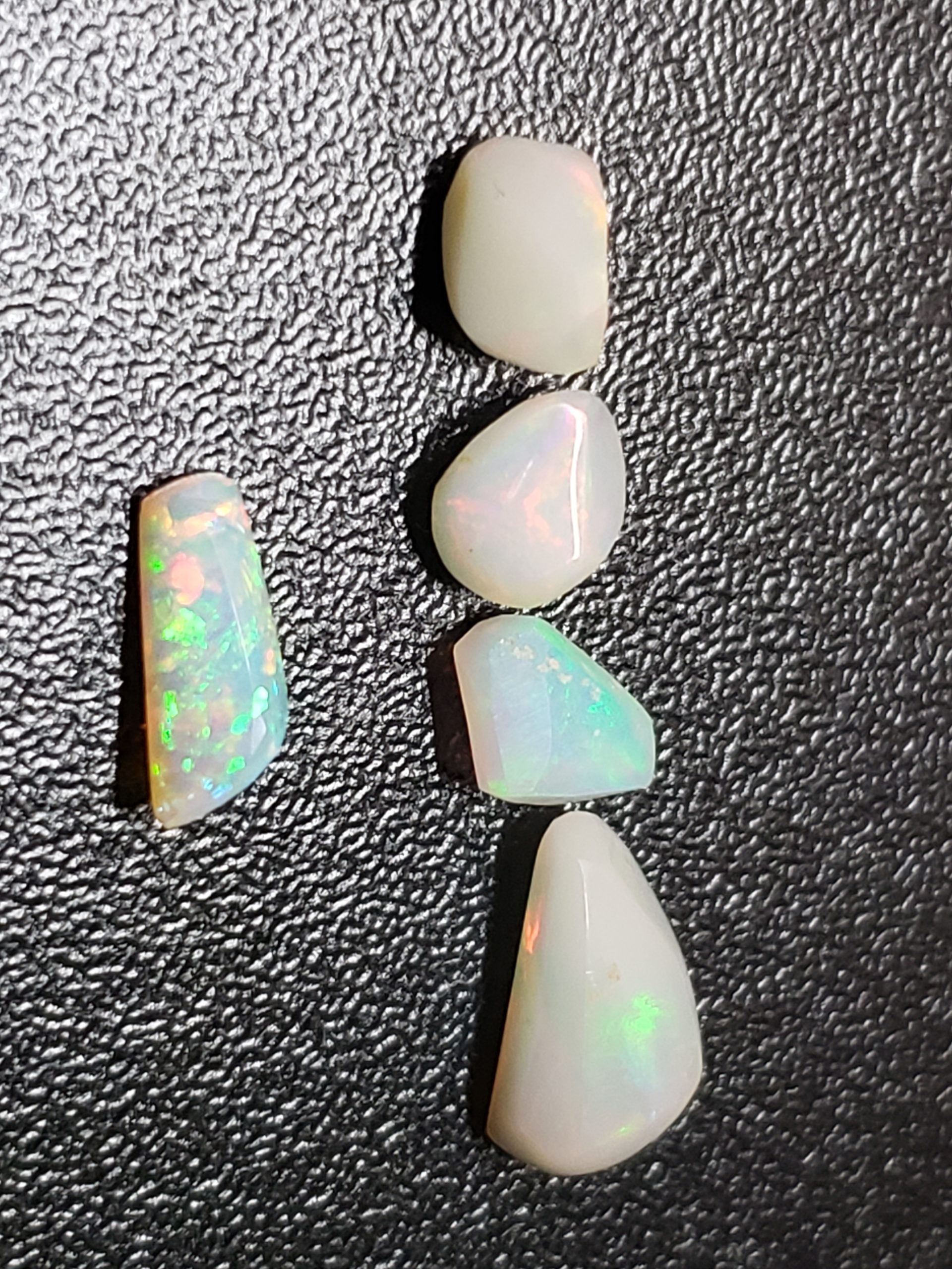 5pcs Polisched Opals - Image 2