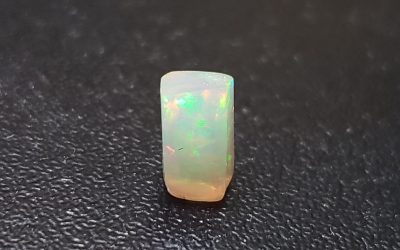 0.80ct Polished Opal | freeform with a cuboid influence